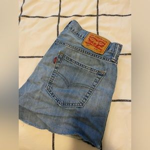 Vintage Urban Renewal Levis denim shorts!